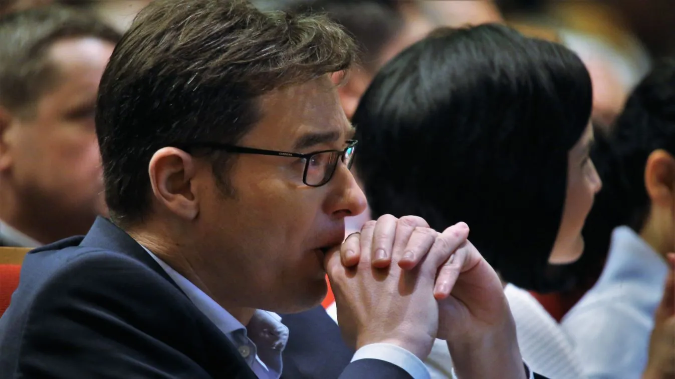 Feljelentették Karácsonyékat + videó