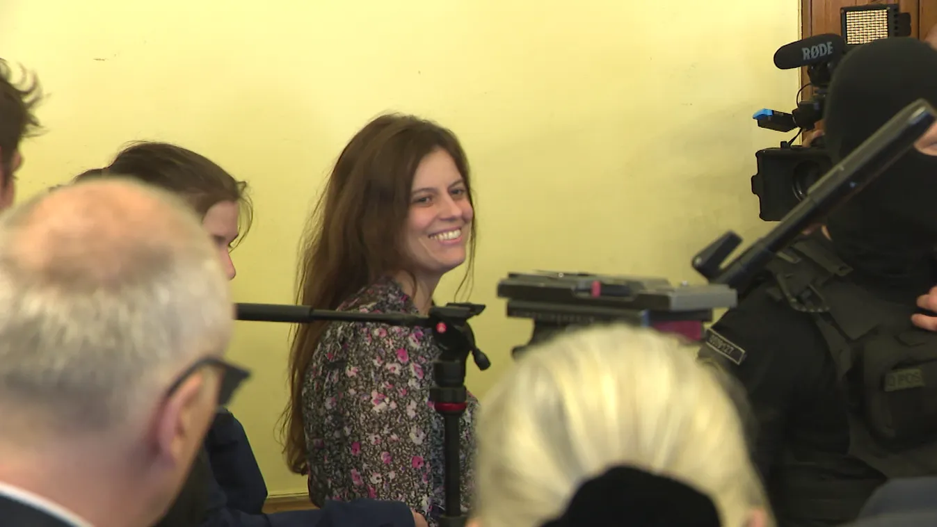 Háziőrizetbe mehet Ilaria Salis + videó