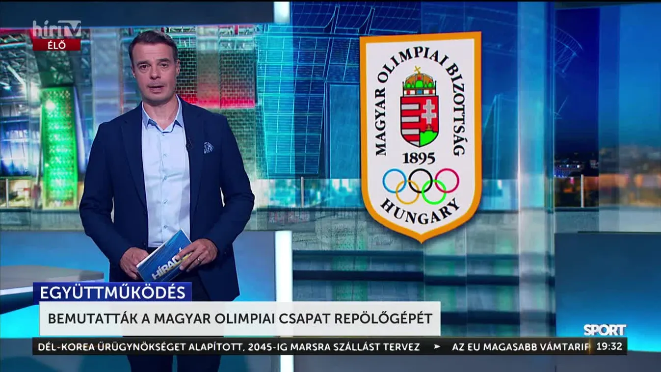 Bemutatták a magyar olimpiai csapat repülőgépét