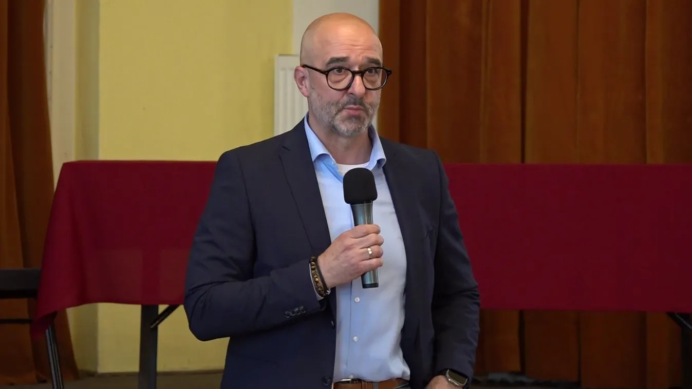 Kovács Zoltán: A Fico elleni merénylet rávilágít arra, hogy a békepártiságért áldozatokat kell vállalni + videó