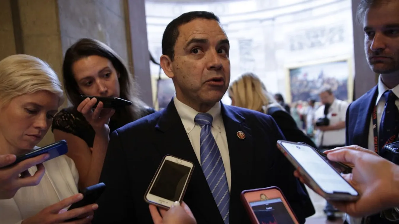 Őrizetbe vettek egy amerikai kongresszusi képviselőt korrupciós bűncselekmények vádjával