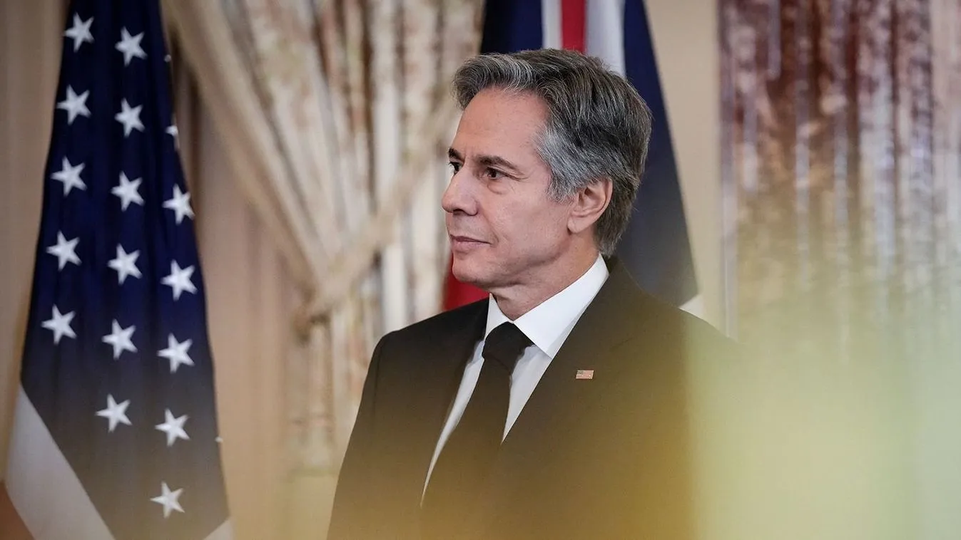 Váratlanul Ukrajnába látogatott az amerikai külügyminiszter