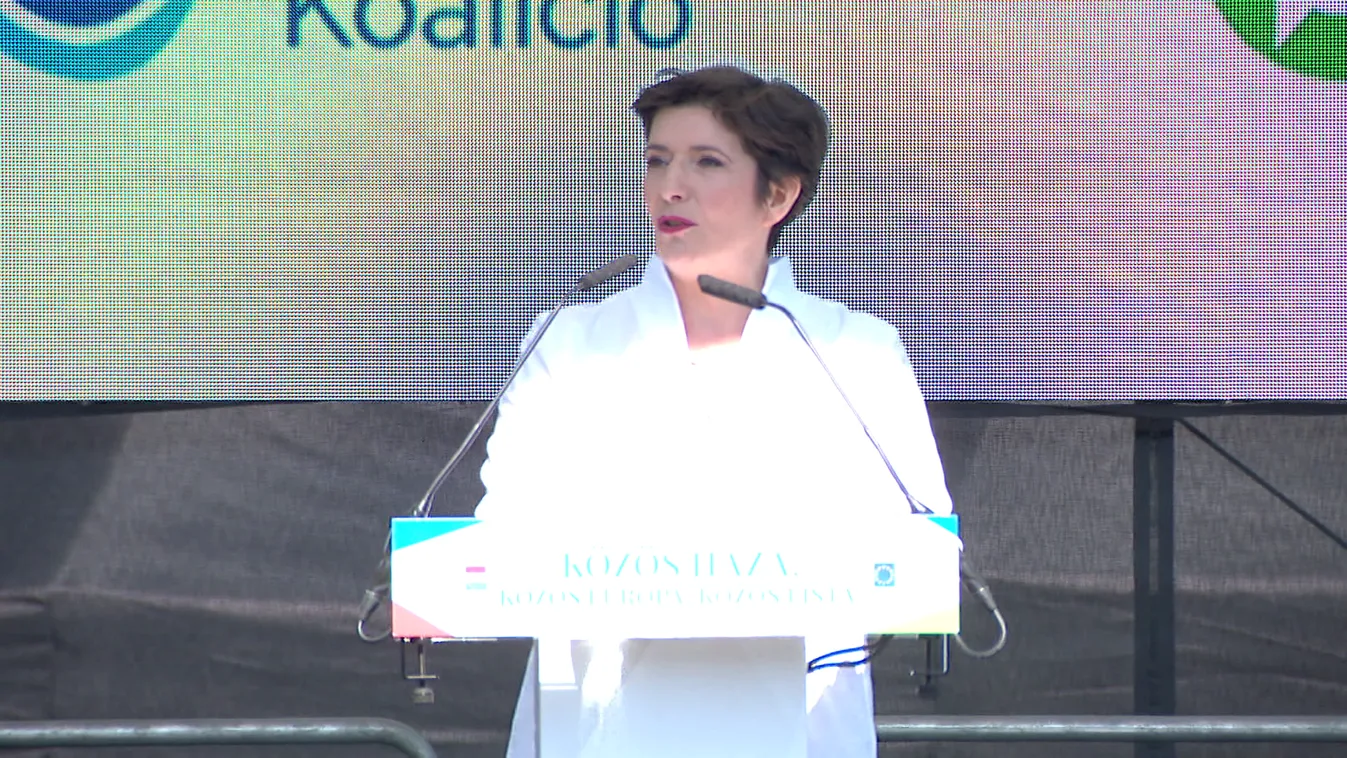 Dobrev Klára ismét azzal riogatott, hogy szerinte a kormány ki akarja léptetni hazánkat az EU-ból + videó