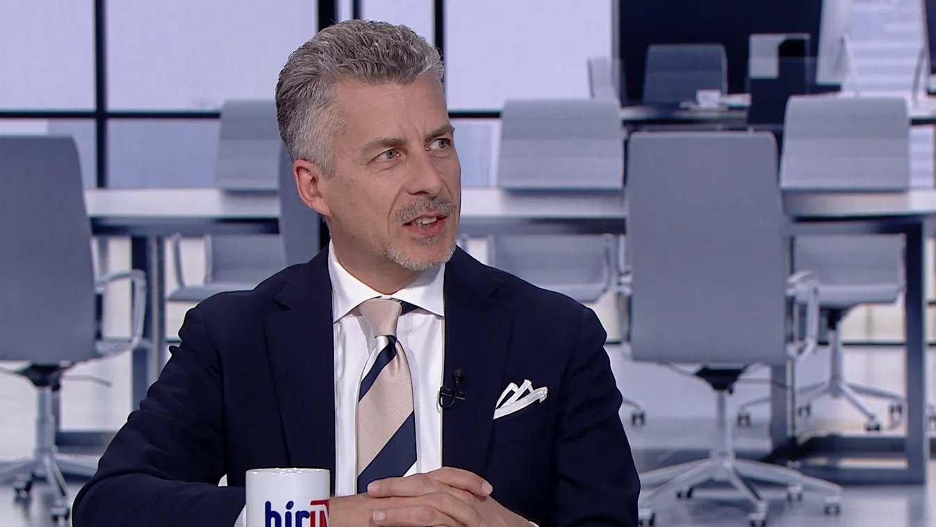 Vezércikk - Abba kell hagyni a háborús uszítást! + videó