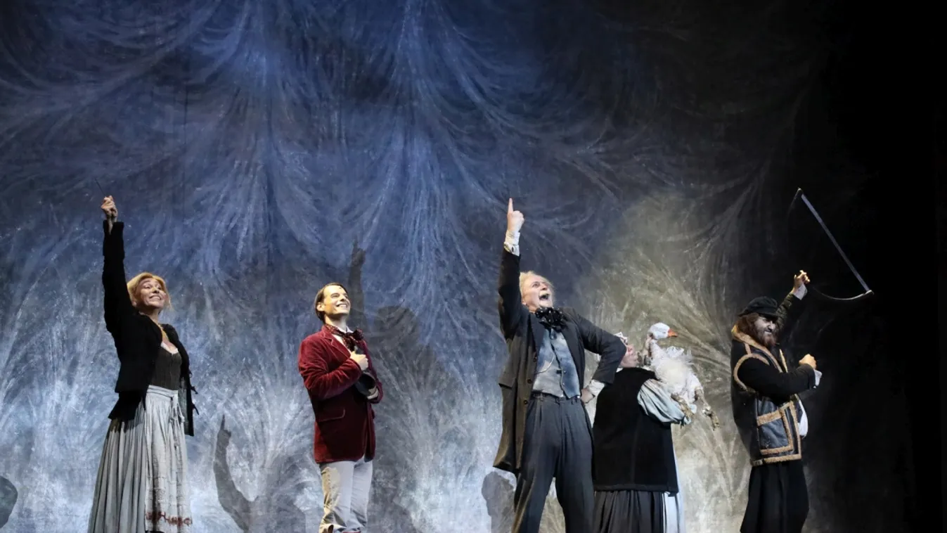 Több mint három méter magas díszletről zuhant a mélybe Jegercsik Csaba színész