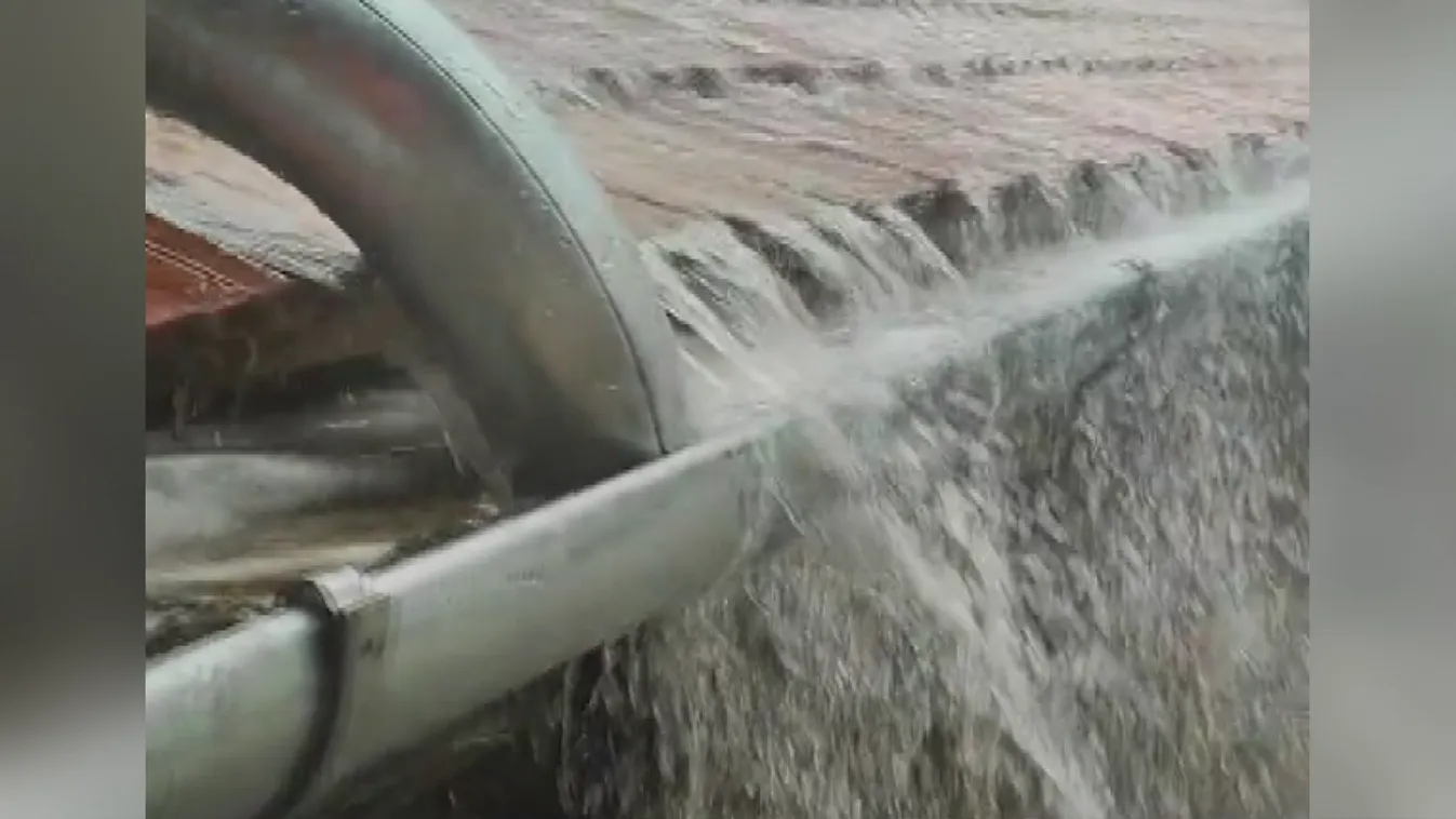 Több mint száz helyre riasztották a tűzoltókat a hétfői országos viharok miatt + videó