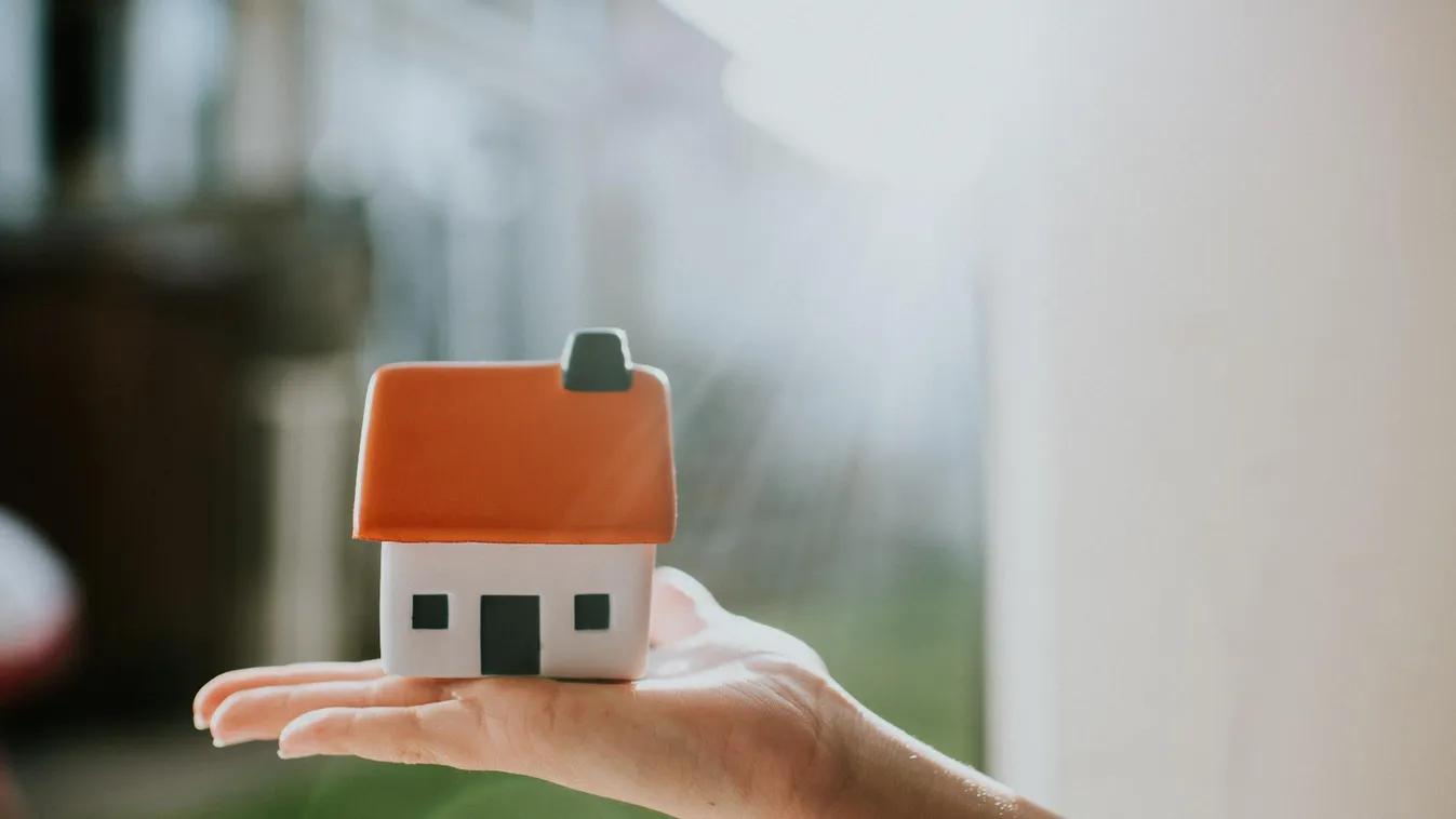 108 milliárd forintos kerettel működik a július 1-től induló Otthonfelújítási program