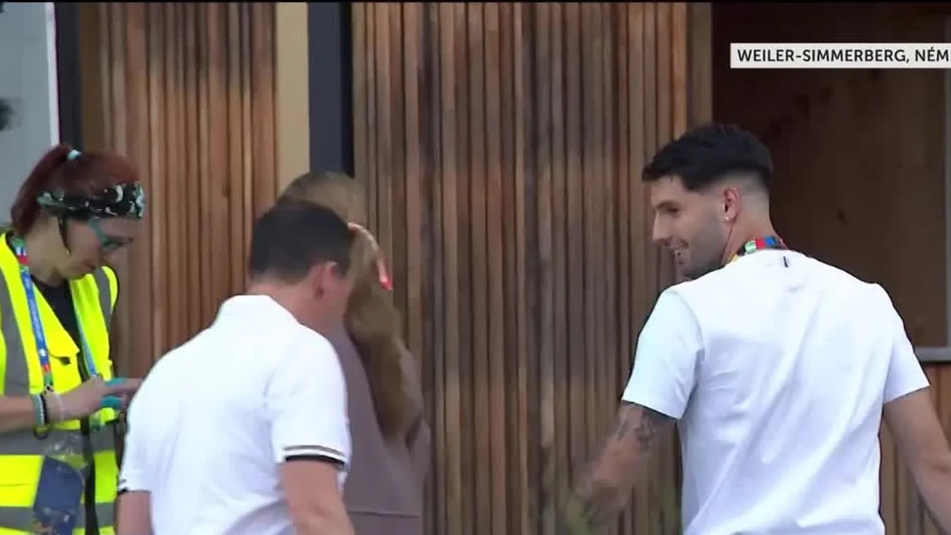 Megérkezett Németországba Marco Rossi csapata + videó