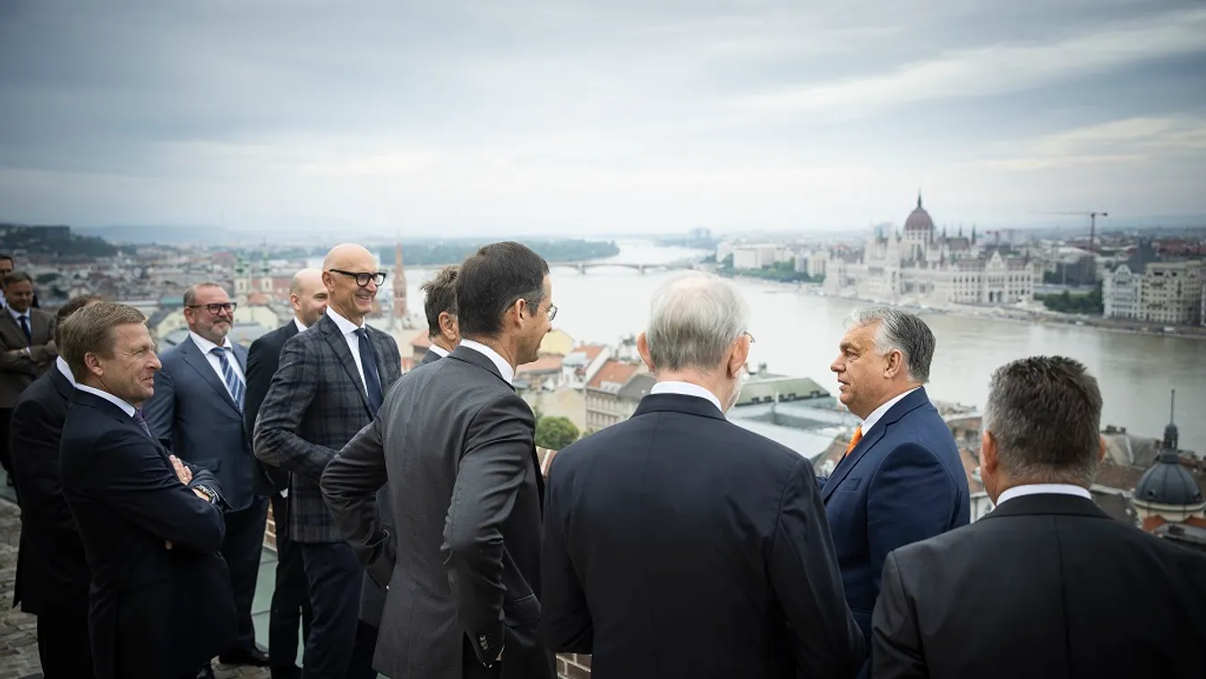 A legnagyobb európai iparvállalatok vezetőivel tárgyalt a miniszterelnök