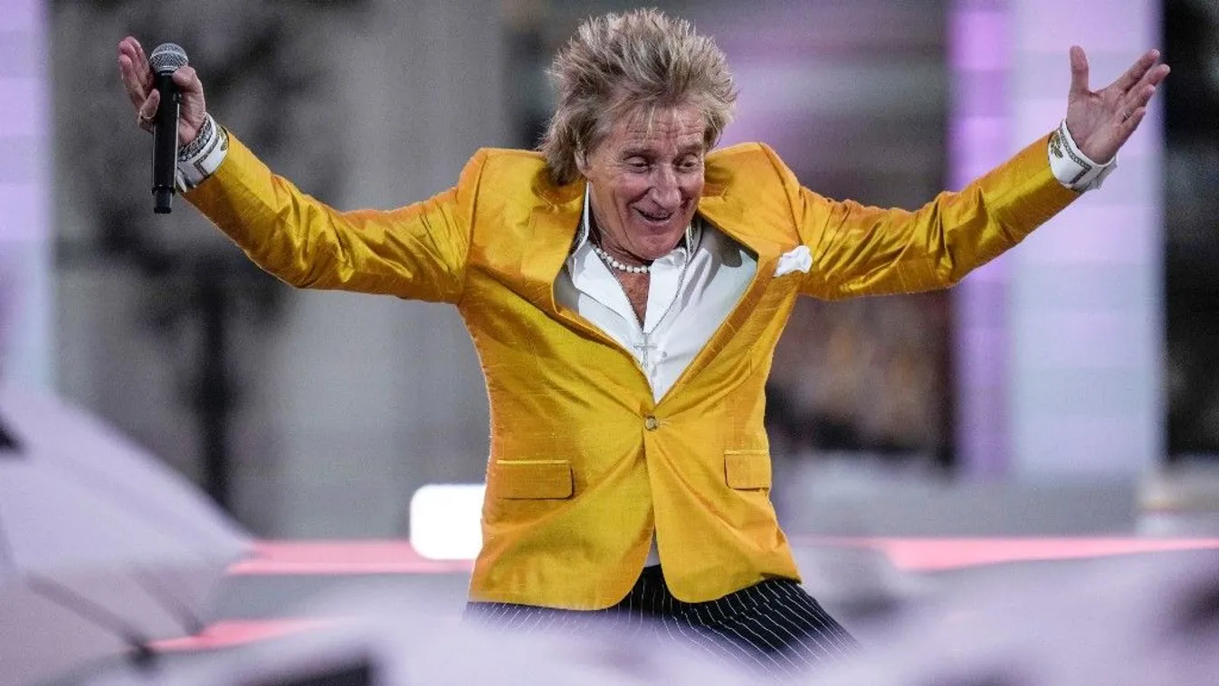 Kifütyülték a Zelenszkijnek tisztelgő Rod Stewartot + videó