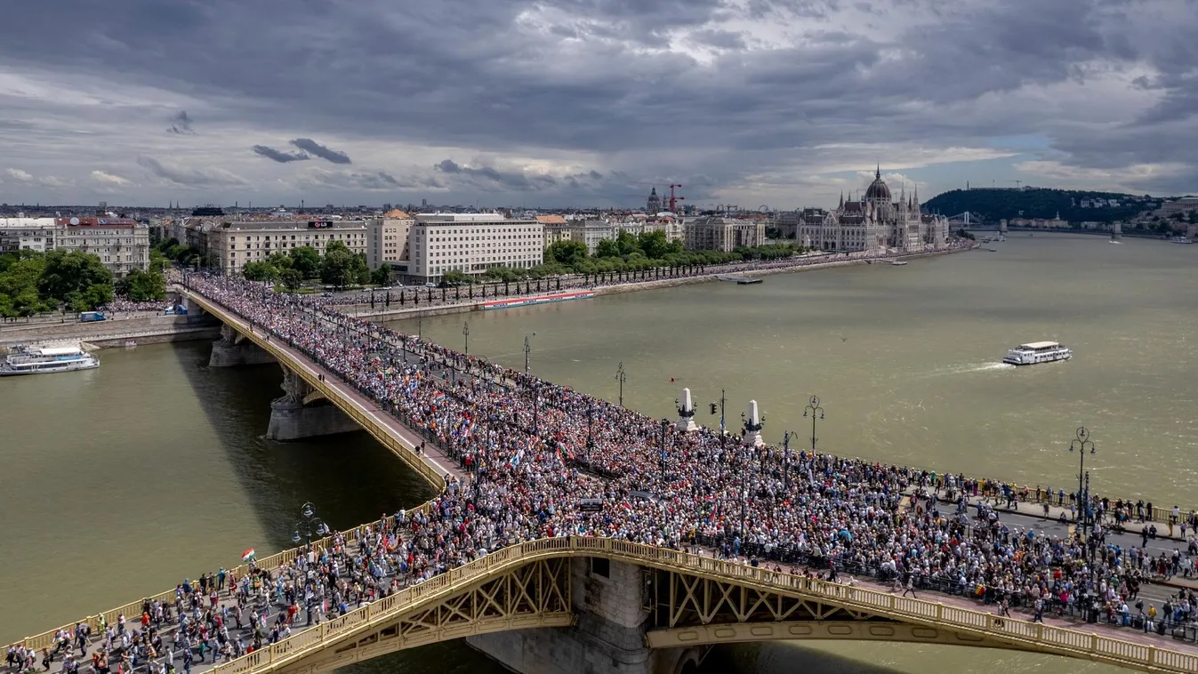 Itt vannak a számok: ennyien voltak a Békemeneten