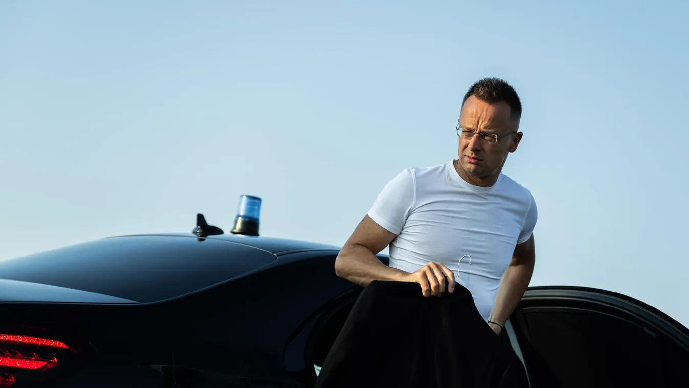 Szijjártó Péter: A brüsszeli külügyes bürokrácia a békemisszón köszörüli a nyelvét