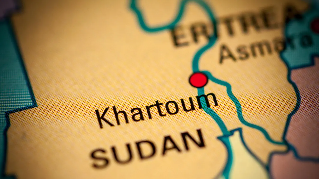 Tízezrével menekülnek az emberek Szudánban a harcok elől