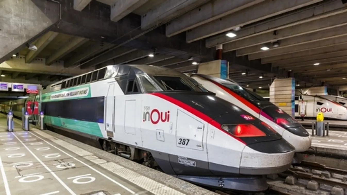 Több helyen gyújtogattak a francia gyorsvasúton