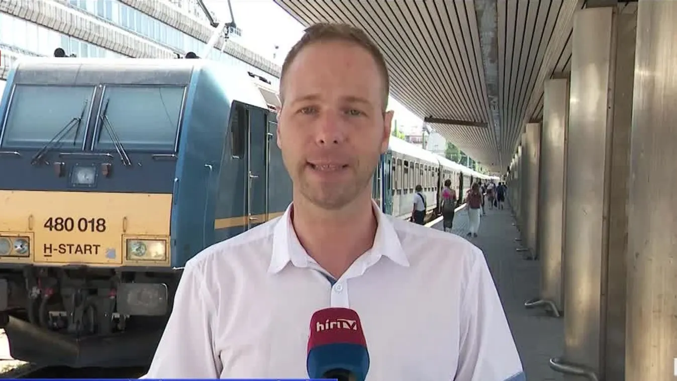 A vonattal utazók is szenvednek a hőségben + videó