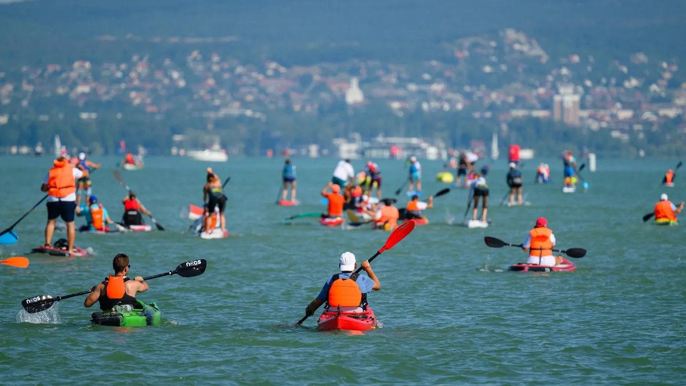 Több ezren teljesítették a távot a Hervis Balaton-átevezésen