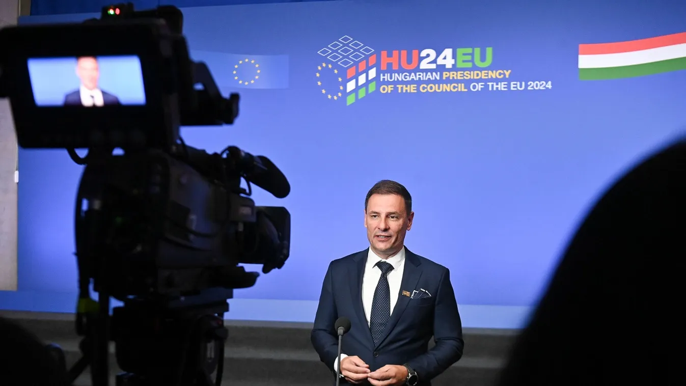 Tuzson Bence: Fel kell rázni Európát nemcsak gazdasági szempontból, hanem a jogi kérdések szempontjából is