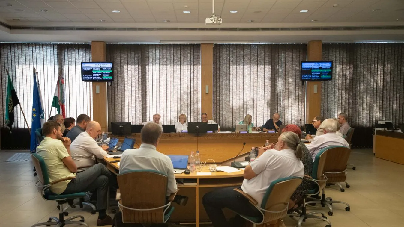 A költségvetés egy részének túltervezése miatt áll a bál a tatabányai önkormányzatnál