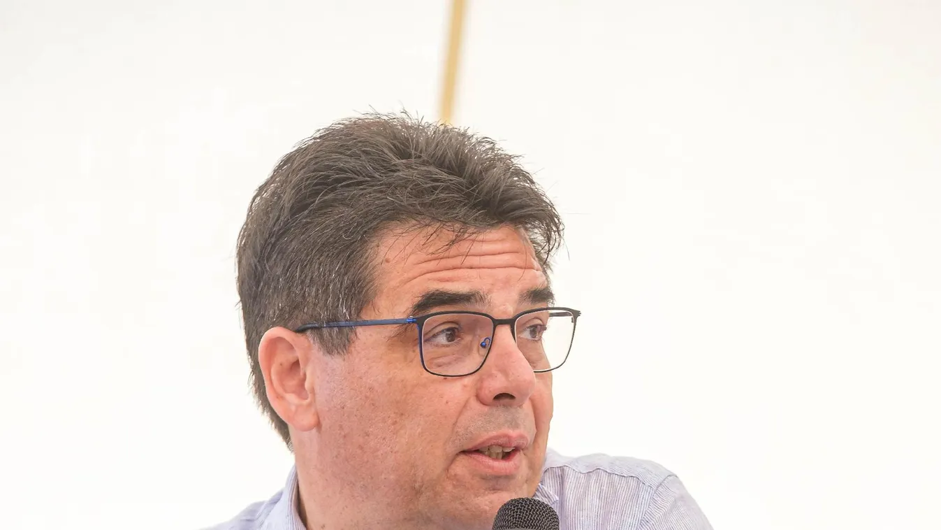 Zsigmond Barna Pál szerint a most megjelent brüsszeli határozat a tagállamok közötti szolidaritás megcsúfolása