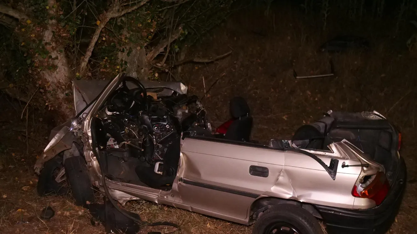 Három halottja van egy közlekedési balesetnek Újhartyánnál