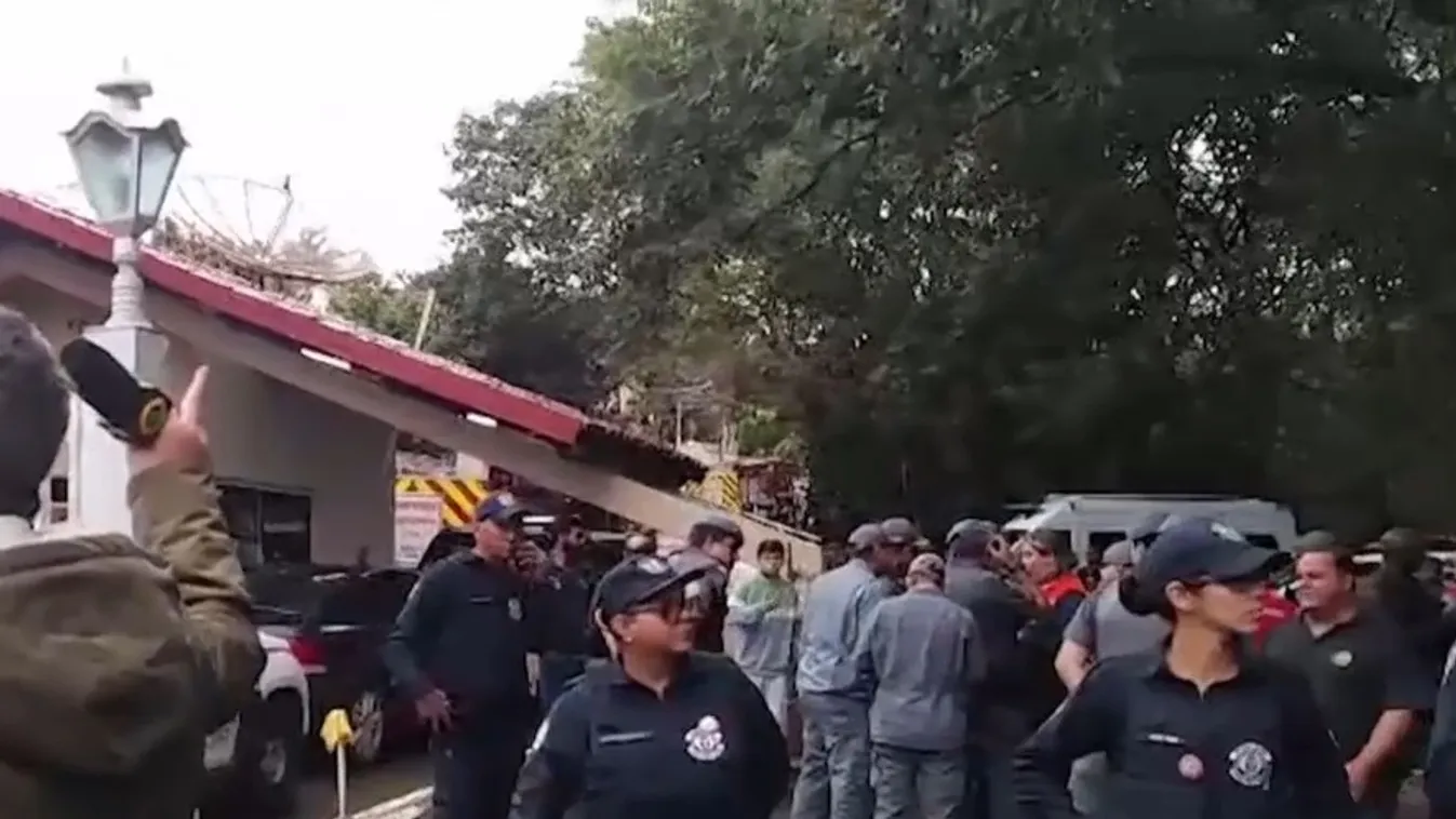 Egy repülő Vehiedo városában, Sao Paulo közelében zuhant le fedélzetén 58 utassal és a 4 fős személyzettel + videó