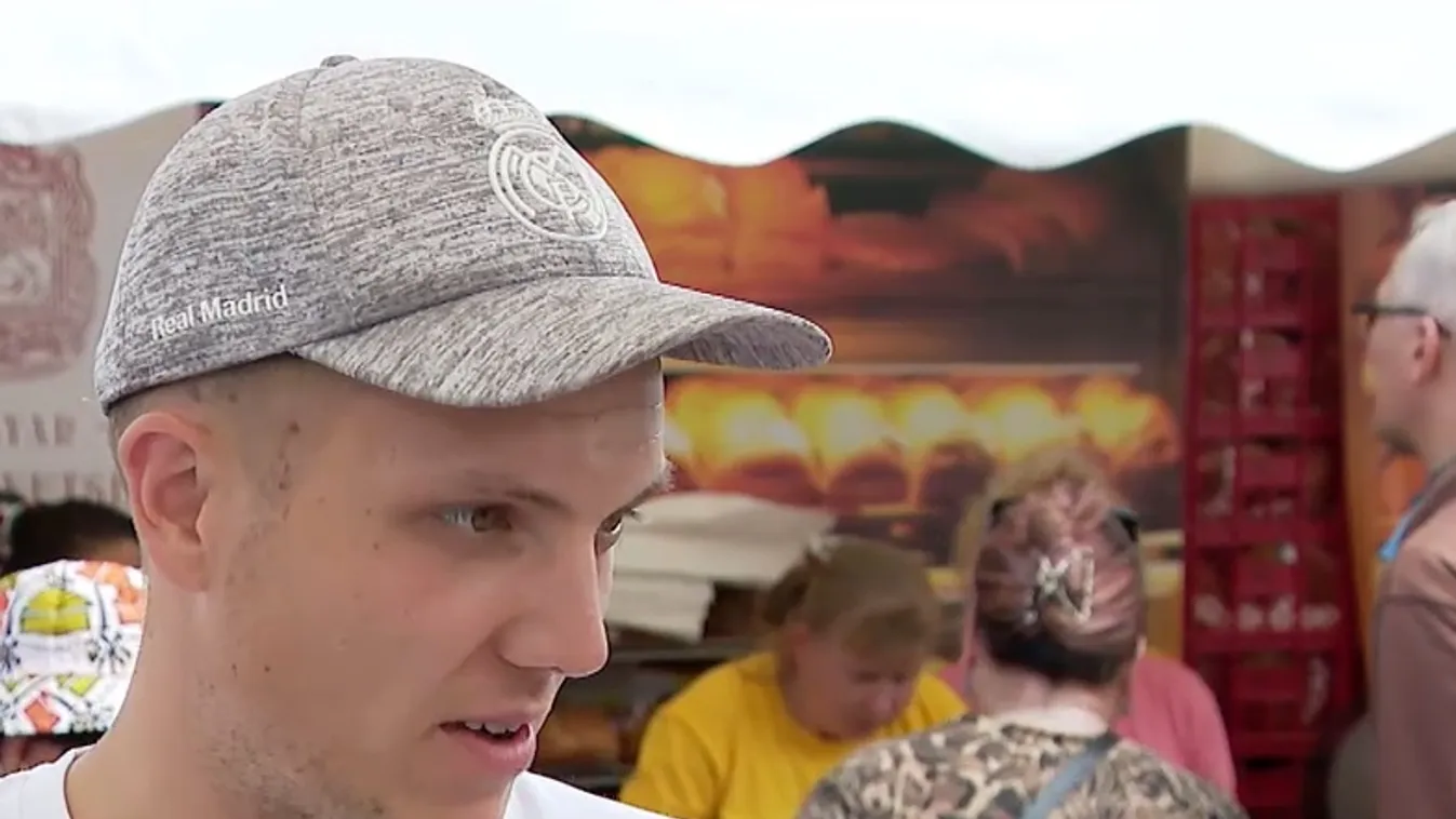 Hatlmas az érdeklődés, bárki megkóstolhatja az Év Kenyerét + videó