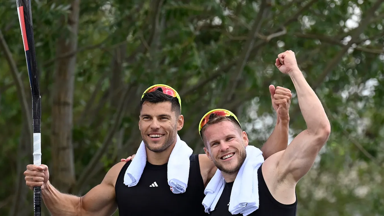 Ezüstérmes a Nádas, Tótka férfi kajak kettes