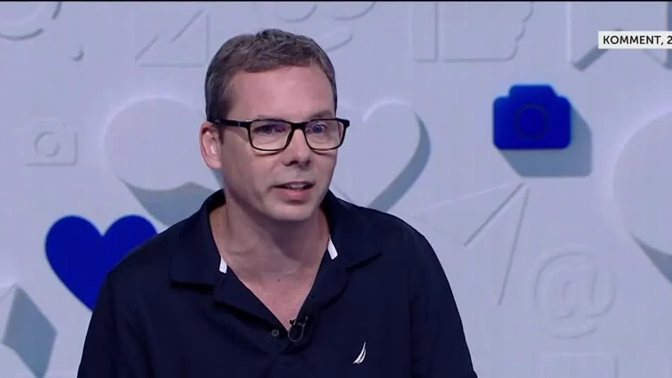 Tüntetést szerveztek a Madách Imre Gimnázium elé szerda este + videó