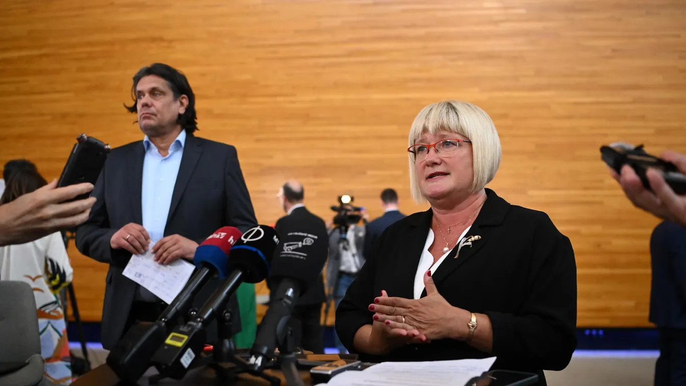 A kormánypárti képviselők ismét tiltakoztak az Európai Bizottságnál az ukrán zsarolás ügyében