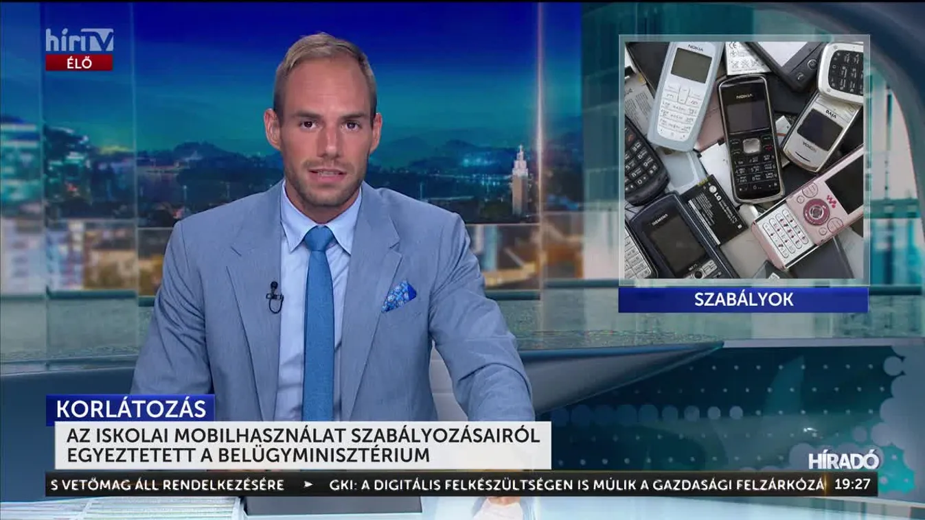 Az iskolai mobilhasználat szabályozásairól egyeztetett a Belügyminisztérium
