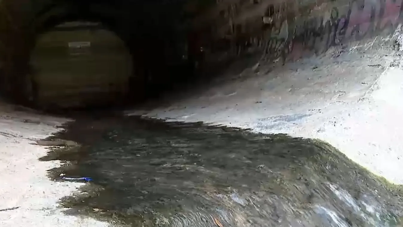 Három fiatalt sodort el a Duna, mert olyan helyen buliztak, ahol tilos + videó