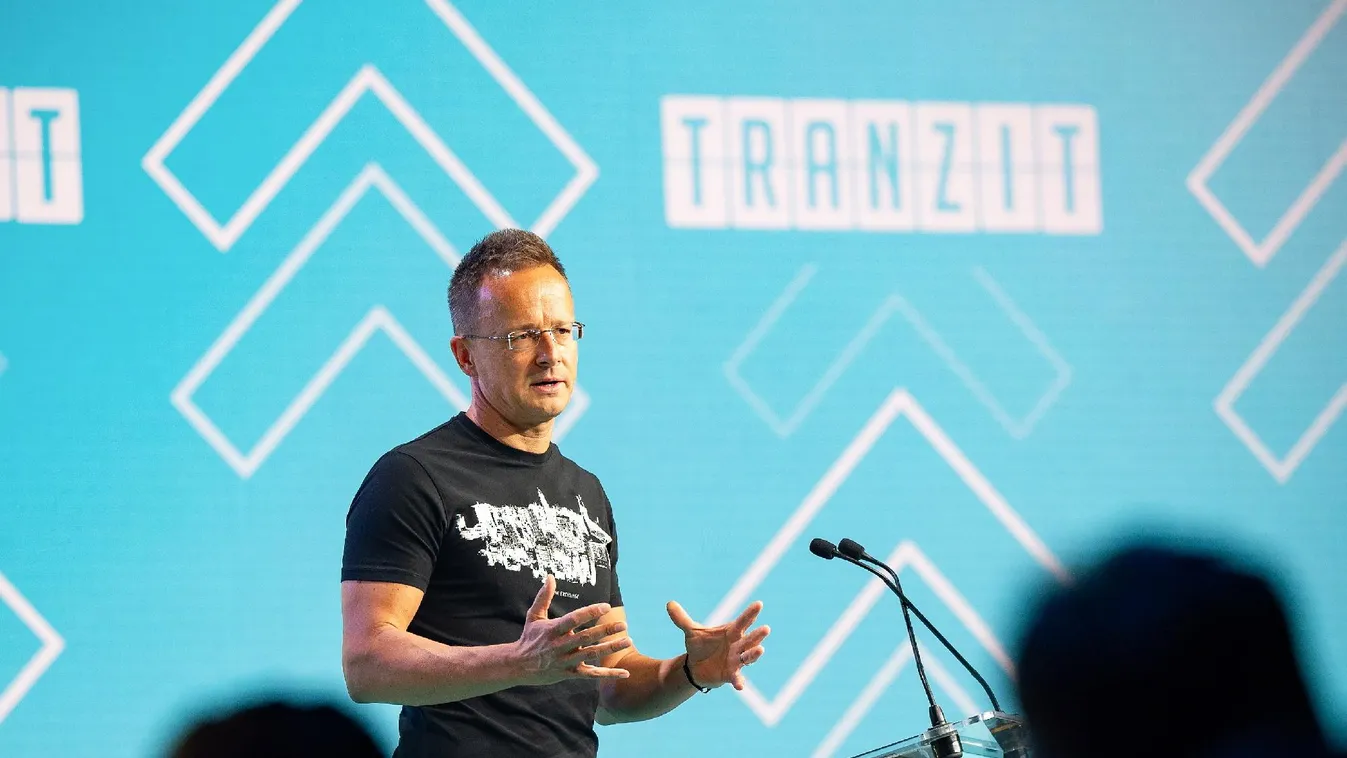 Szijjártó Péter: Brüsszelben egyre kevésbé válogatnak azon eszközök között, amelyeket ellenünk felhasználnak + videó