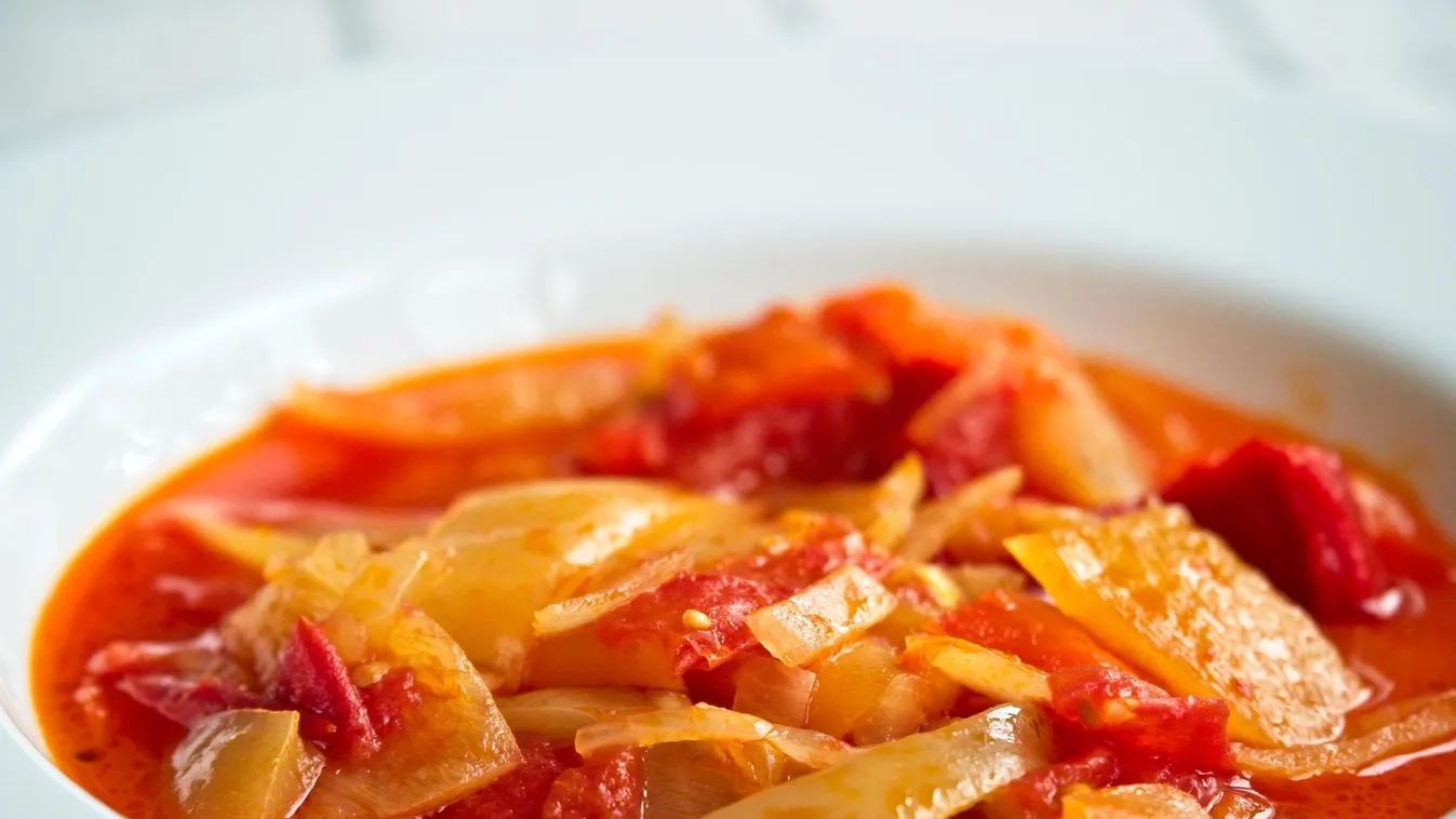 Tizenkétféle lecsó kóstolható a Csárdafesztiválon + videó