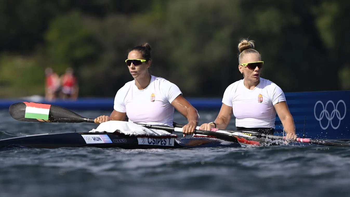 Döntőbe jutott mindkét magyar női kajak páros