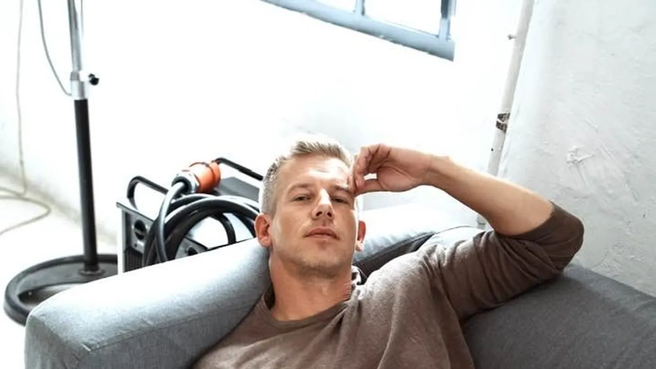 Kommunikációs specialista: Magyar Péter jelenleg a mézesheteit tölti választóival