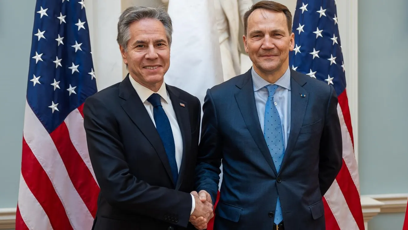 A lengyel külügyminiszter szerint Ukrajna jogosult a nyugati fegyverek használatára