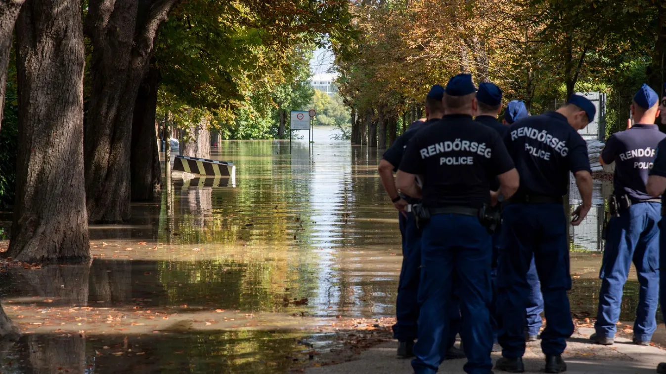 Katasztrófaturizmus helyett nézze meg a BRFK videóját a budapesti árvízről + videó
