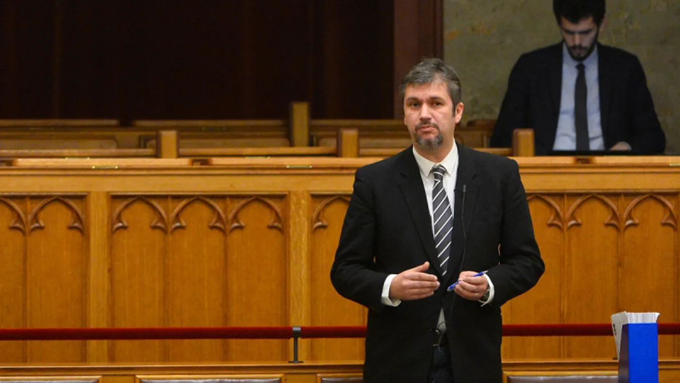 Éles kritikával illette Hadházy Ákos a Párbeszédből kilépett Tordai Bencét + videó