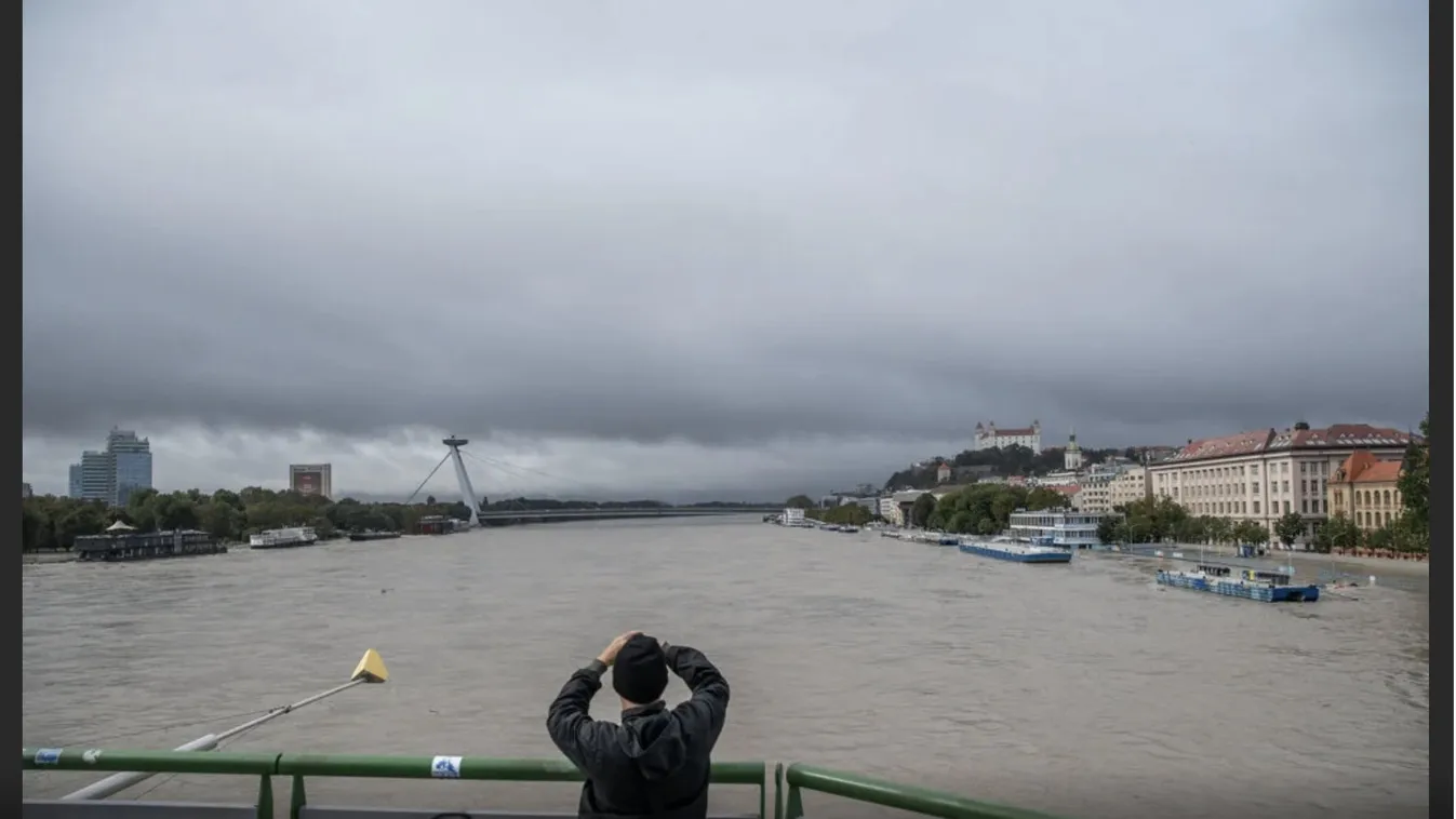 Durván tombol az árvíz a szomszédos országokban + videó