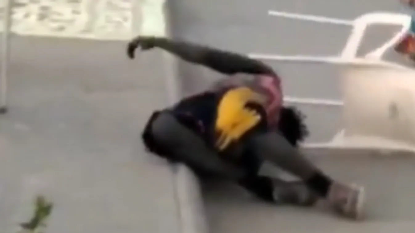 Amikor a kötözködő migráns rongybabaként omlik össze + videók