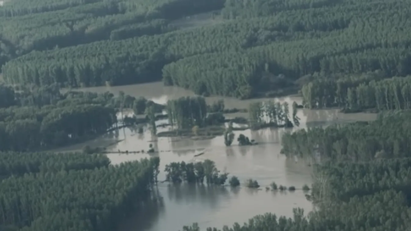 Az árvíz, ahogy talán még sose láttuk + videó