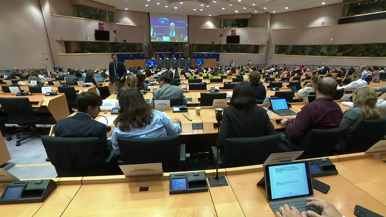 Jogi nézetek helyett politikai szempontok alapján döntene az Európai Parlament háborúpárti többsége + videó