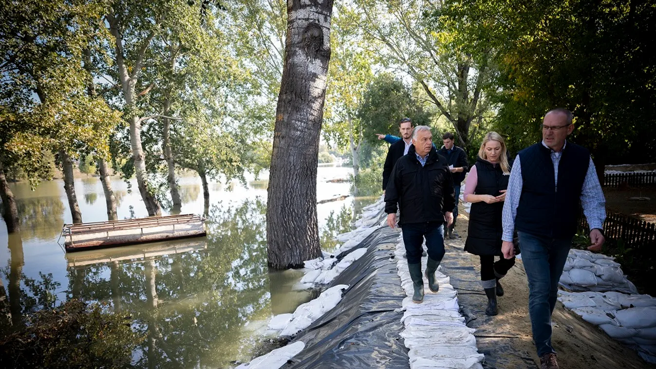 Baján járt a miniszterelnök, az árvízvédelmet ellenőrizte