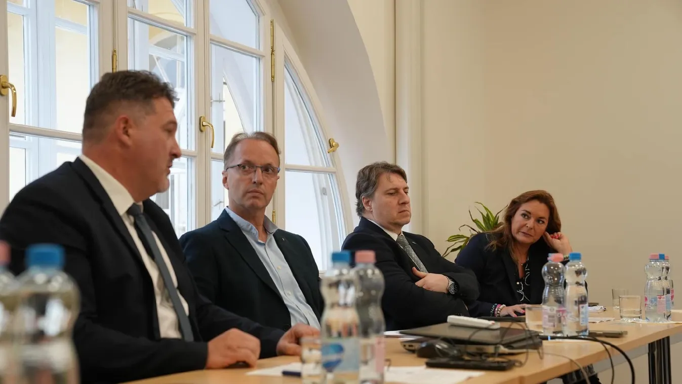 Vitályos Eszter: Szigetmonostornál a gödi révfalat ezer tonna kővel erősítik meg a szakemberek