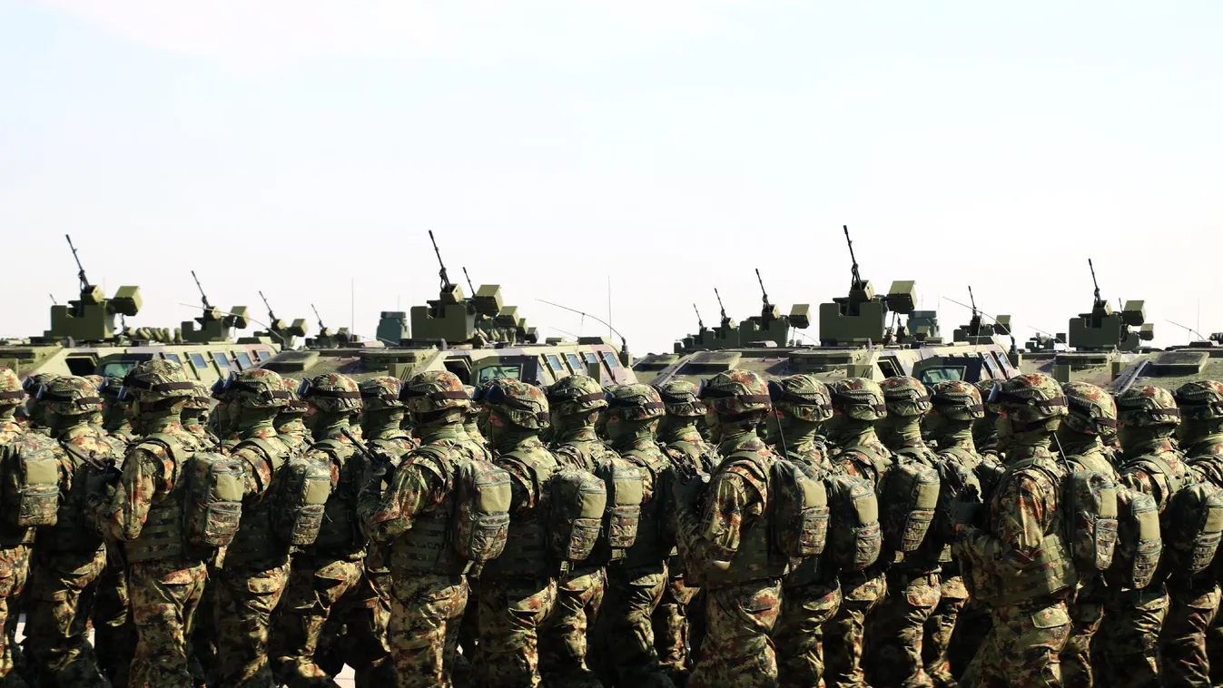 A szerb elnök jóváhagyta a kötelező sorkatonai szolgálat visszaállítását