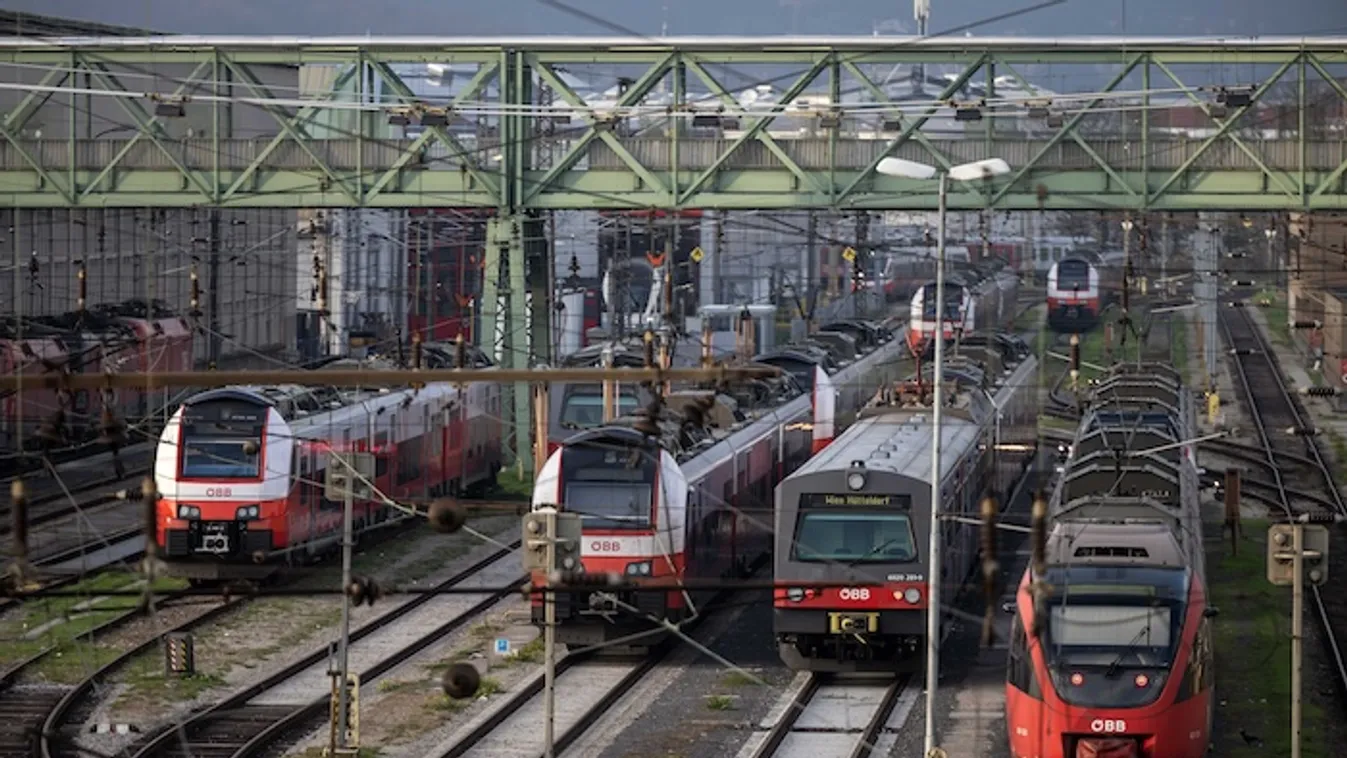 Bombariadó volt több osztrák vasútállomáson