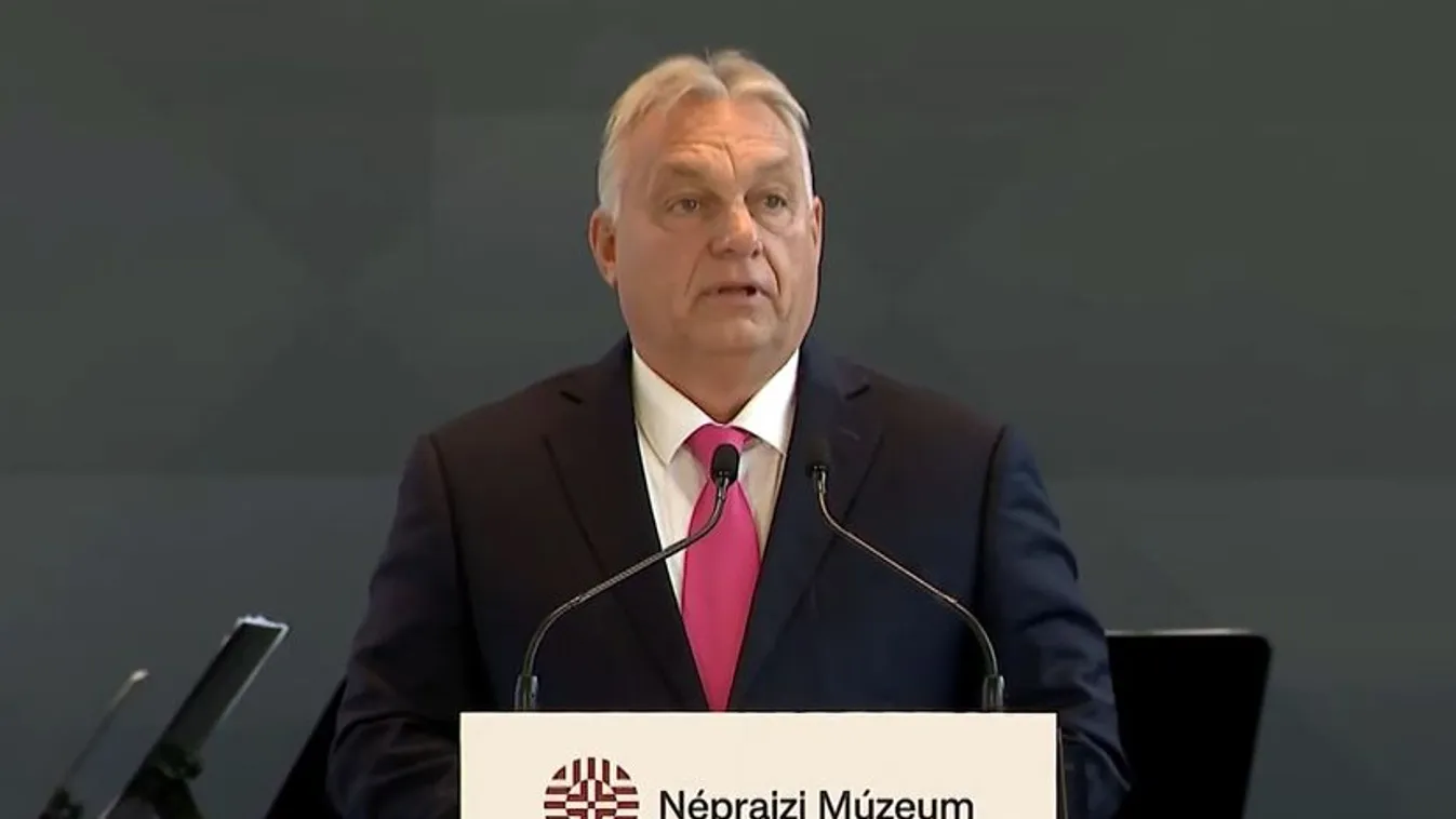 Orbán Viktor: mi, magyarok, csak akkor maradhatunk meg, ha megéljük kultúránkat és hagyományainkat + videó