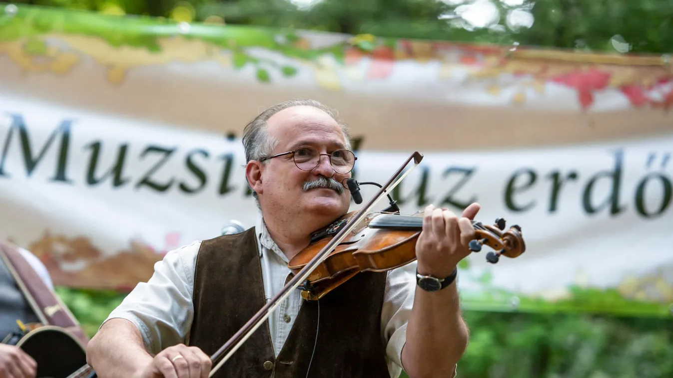 Új korszak kezdődik a Csík Zenekar életében