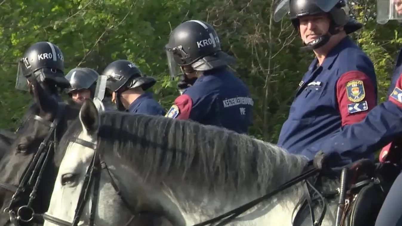 Radar - Lovasrendőrök járőröznek az ünnepek alatt  + videó