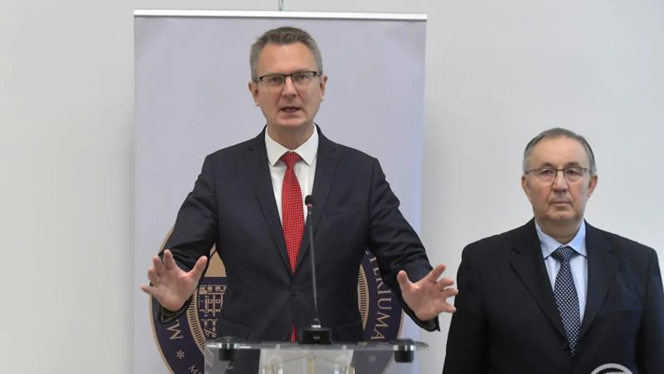 Rétvári Bence: Magyarországon 2010 óta kevesebb mint a felére csökkent az elkövetett bűncselekmények száma